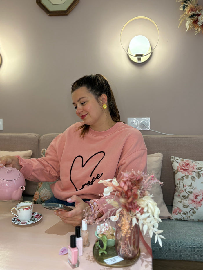 sweat femme rose poudré, sweat grace et mila, chablis, auxerre, pateasserie ghk, boutique femme